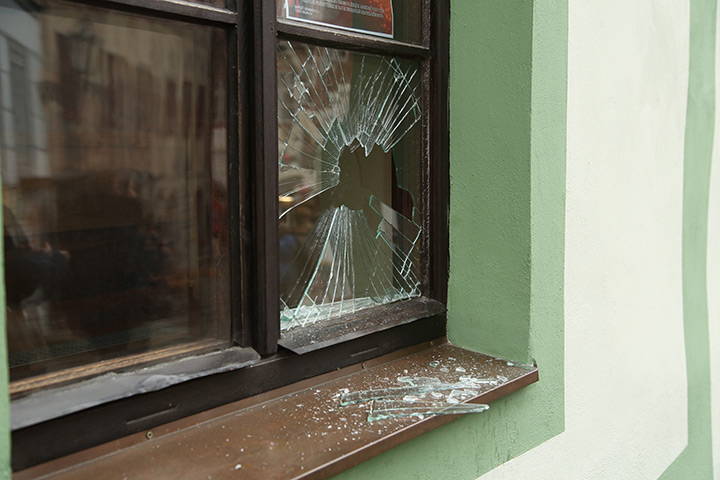 A2B Glass are able to board up broken windows while they are being repaired in Worth.